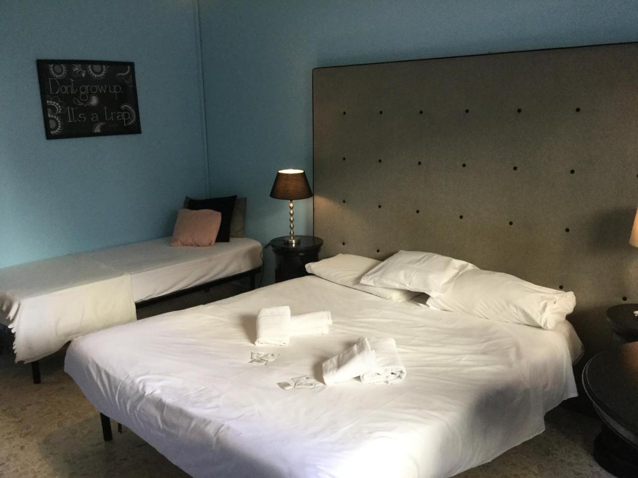 Iron Bridge Accommodation - Rome — Photos 2